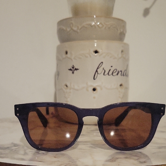 Sold  Ferragamo Black Sunglasses with Case - Picture 4 of 4